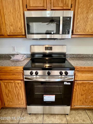 8890 W Rafael Drive, Arizona City, AZ 85123