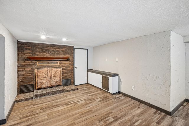 3 E Bell Avenue, Des Moines, IA 50315