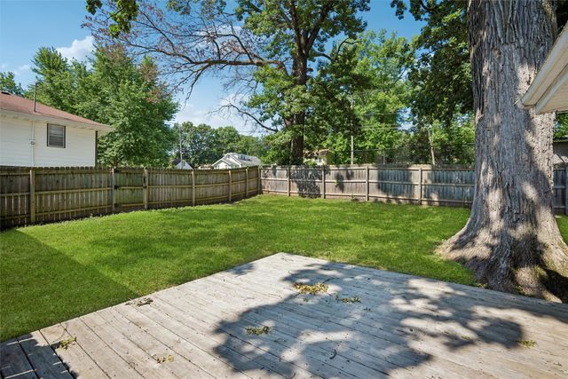3 E Bell Avenue, Des Moines, IA 50315