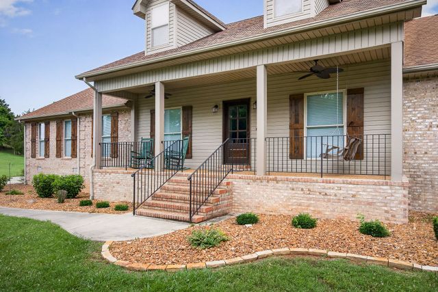 492 Nob Hill Dr, Sparta, TN 38583