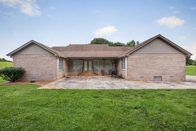 492 Nob Hill Dr, Sparta, TN 38583