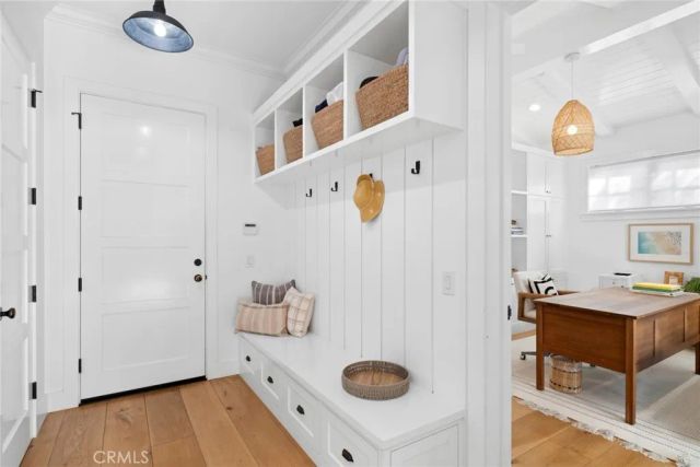 460 Santa Ana Avenue, Newport Beach, CA 92663