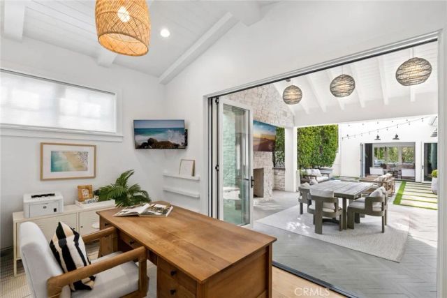 460 Santa Ana Avenue, Newport Beach, CA 92663