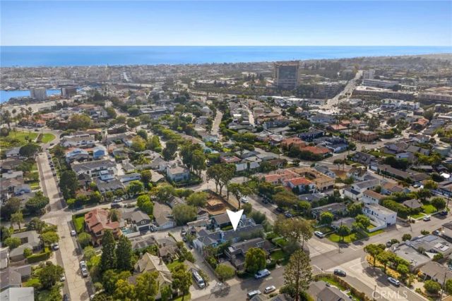460 Santa Ana Avenue, Newport Beach, CA 92663