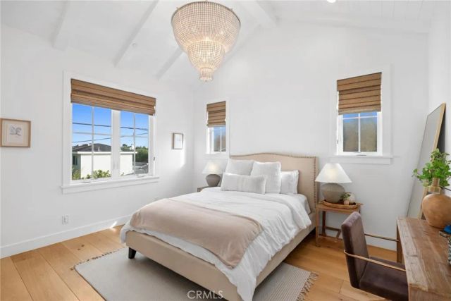 460 Santa Ana Avenue, Newport Beach, CA 92663