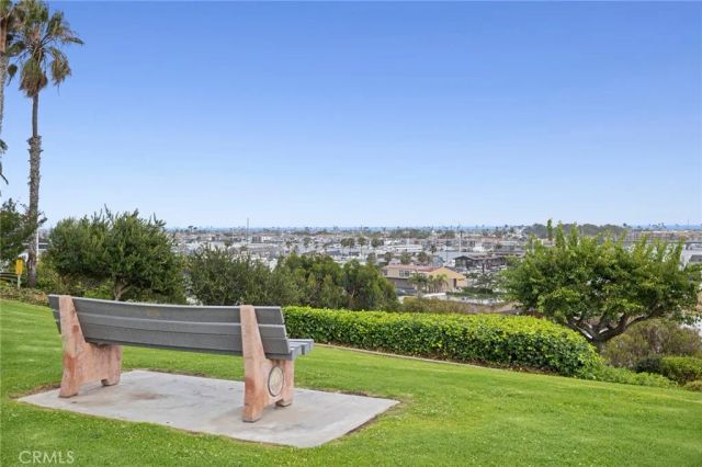 460 Santa Ana Avenue, Newport Beach, CA 92663