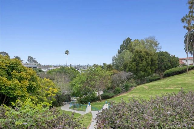 460 Santa Ana Avenue, Newport Beach, CA 92663