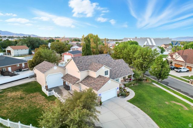 3256 W STAR FIRE RD, South Jordan, UT 84095