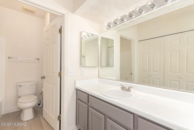 7872 E 35th Street, Tucson, AZ 85710