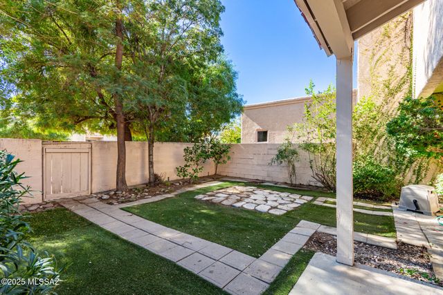 7872 E 35th Street, Tucson, AZ 85710