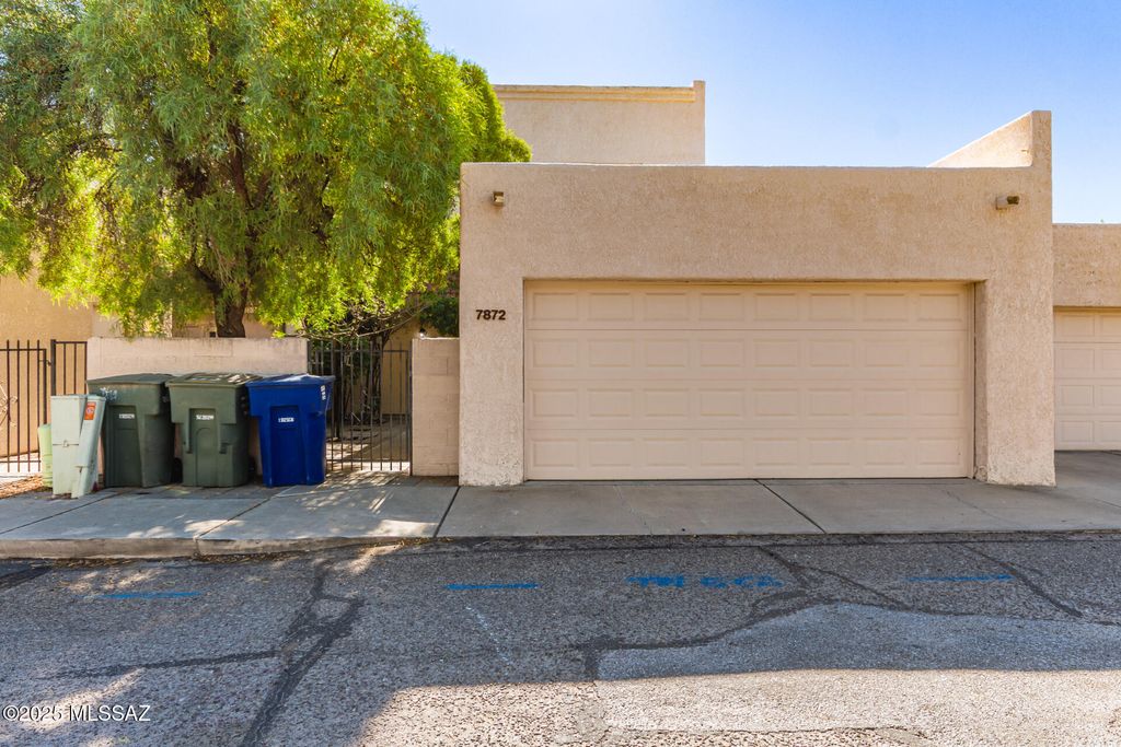 7872 E 35th Street, Tucson, AZ 85710