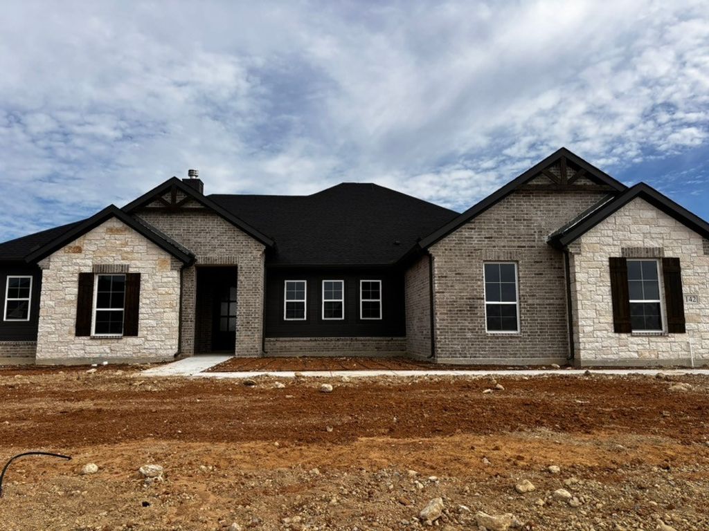 142 Pheasant Run Drive, New Fairview, TX 76078
