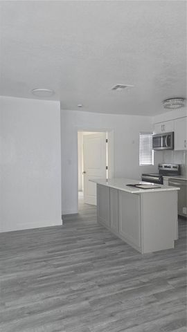 2827 16TH AVENUE S, St Petersburg, FL 33712