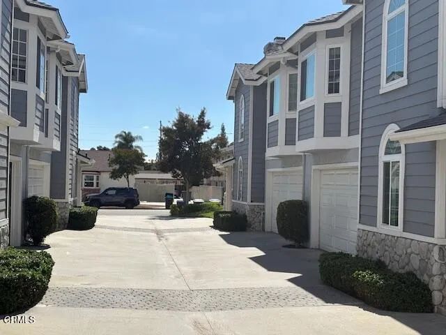 919 W Olive Avenue B, Monrovia, CA 91016