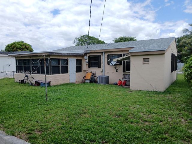 3020 NW 152nd Ter, Miami Gardens, FL 33054
