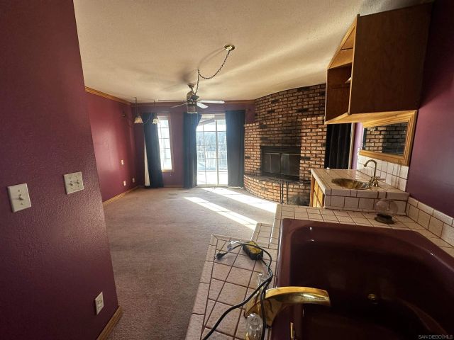 402 Delle Drive, Crestline, CA 92325