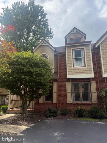 27 MAIN ST, Chesterbrook, PA 19087