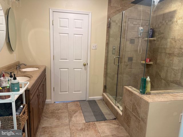 27 MAIN ST, Chesterbrook, PA 19087