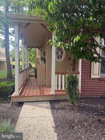 27 MAIN ST, Chesterbrook, PA 19087