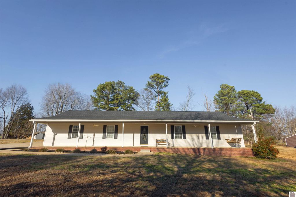 90 Ash Drive, Mayfield, KY 42066