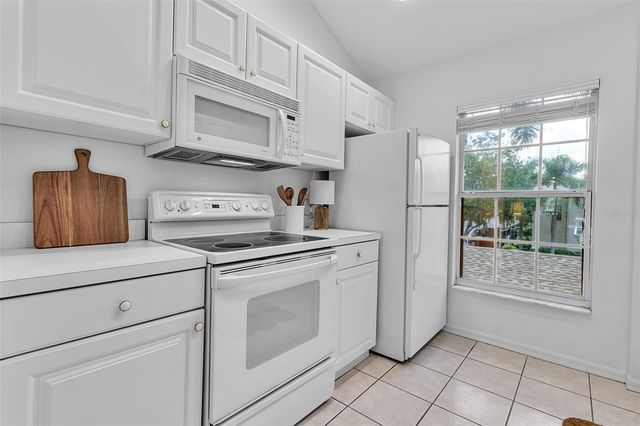 8340 WINGATE DRIVE 1023, Sarasota, FL 34238