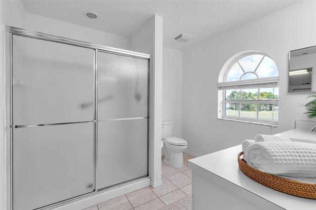 8340 WINGATE DRIVE 1023, Sarasota, FL 34238
