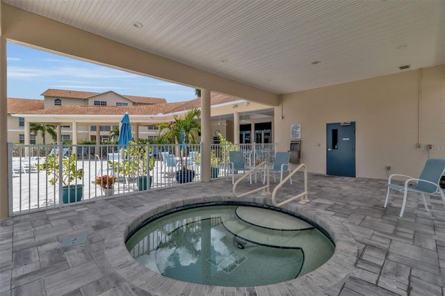 8340 WINGATE DRIVE 1023, Sarasota, FL 34238