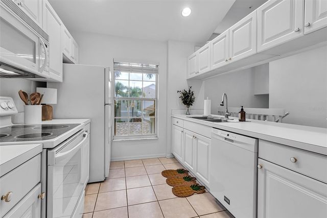 8340 WINGATE DRIVE 1023, Sarasota, FL 34238