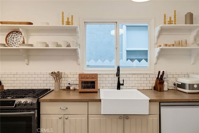 1706 Carver Street, Redondo Beach, CA 90278