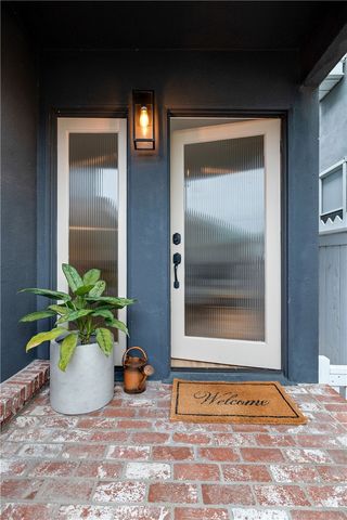 1706 Carver Street, Redondo Beach, CA 90278