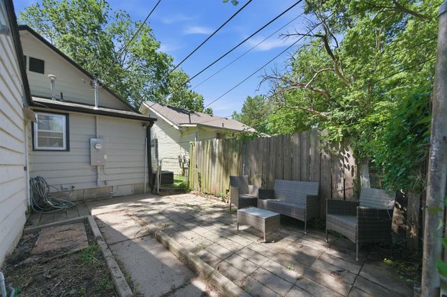 622 W Carr Ave, El Dorado, KS 67042