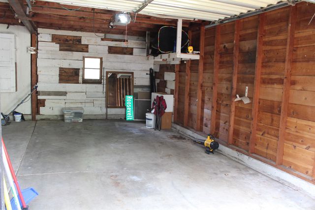 622 W Carr Ave, El Dorado, KS 67042