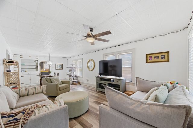 622 W Carr Ave, El Dorado, KS 67042
