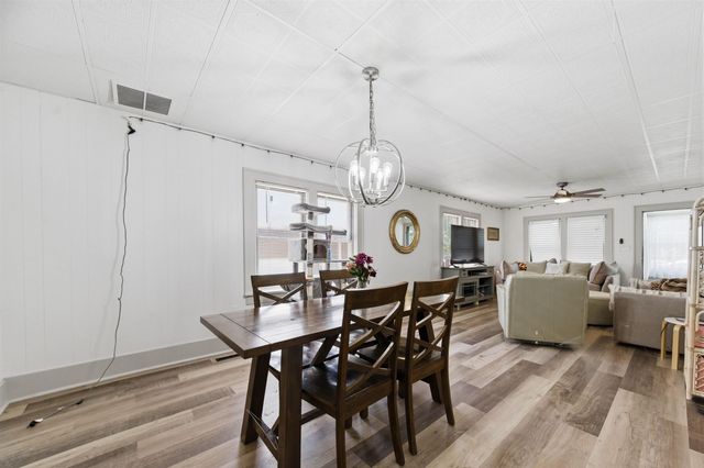 622 W Carr Ave, El Dorado, KS 67042