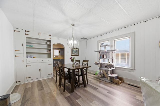 622 W Carr Ave, El Dorado, KS 67042
