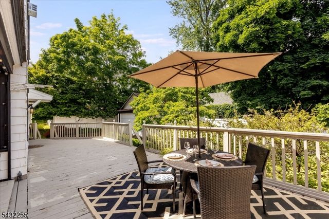 61 Luddington Rd, West Orange Twp., NJ 07052