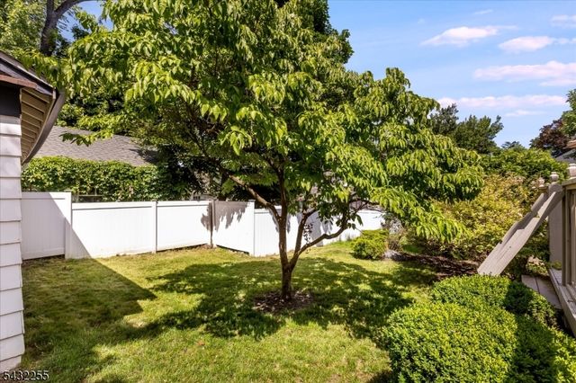 61 Luddington Rd, West Orange Twp., NJ 07052