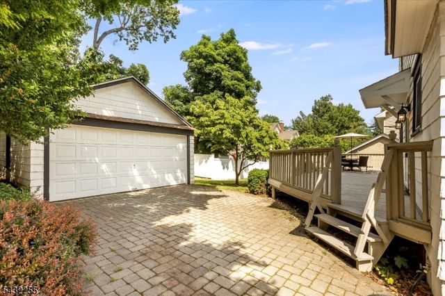 61 Luddington Rd, West Orange Twp., NJ 07052