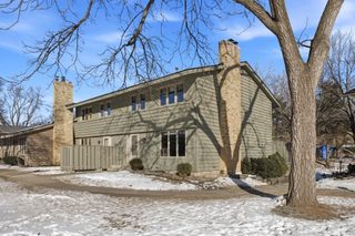 183 Windsor Court, New Brighton, MN 55112