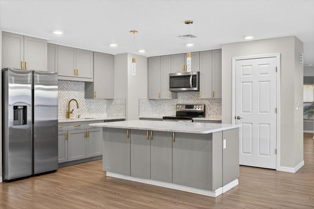 3507 GLORIA AVENUE, Plant City, FL 33563