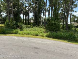 1524 Holbrook Road NW, Palm Bay, FL 32907