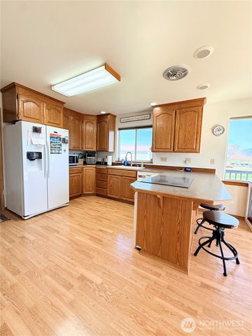 82 Epley Road, Omak, WA 98841