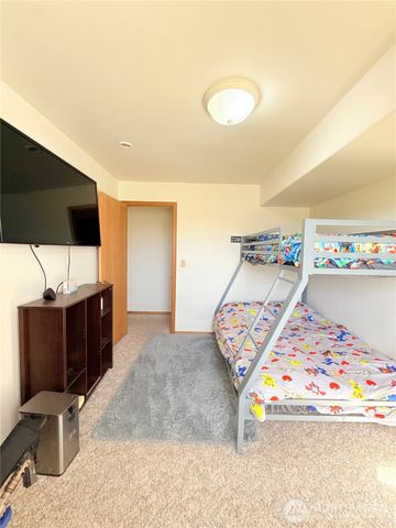 82 Epley Road, Omak, WA 98841