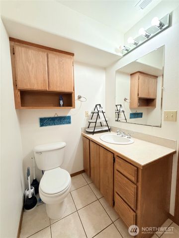 82 Epley Road, Omak, WA 98841