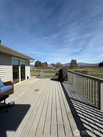 82 Epley Road, Omak, WA 98841