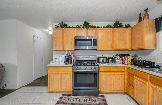 3330 Becker Glen Street, Fresno, TX 77545