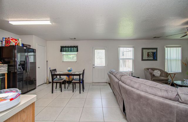 3330 Becker Glen Street, Fresno, TX 77545