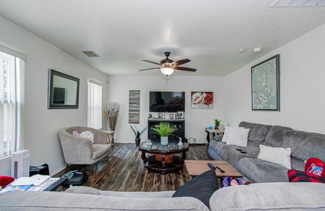 3330 Becker Glen Street, Fresno, TX 77545