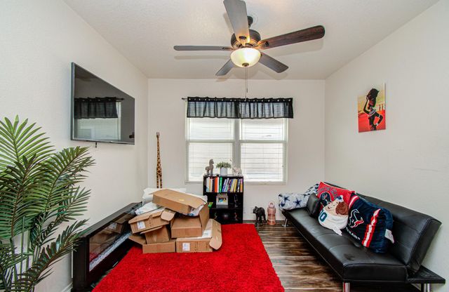 3330 Becker Glen Street, Fresno, TX 77545