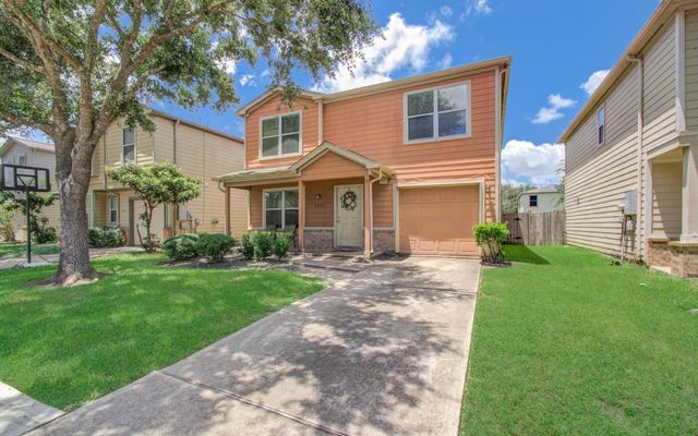 3330 Becker Glen Street, Fresno, TX 77545